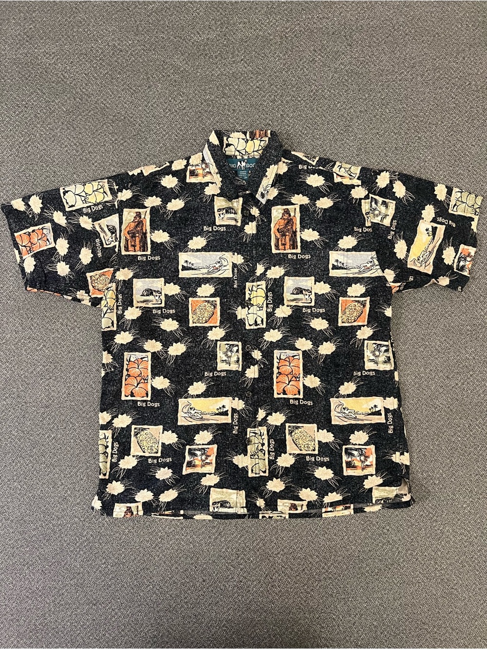 Big Dogs Mens Shirt S/M Black Multicolor Hawaiian Beach Surf Dog